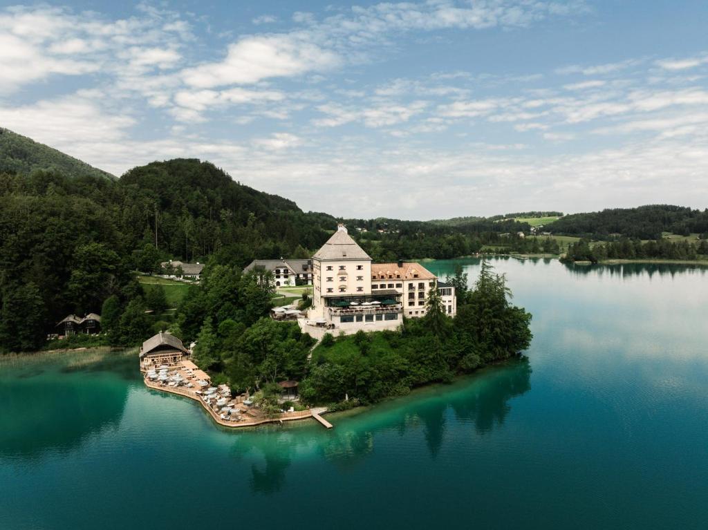 잘츠부르크, 호텔 자허 (Hotel Sacher Salzburg): 강변의 고요한 품격